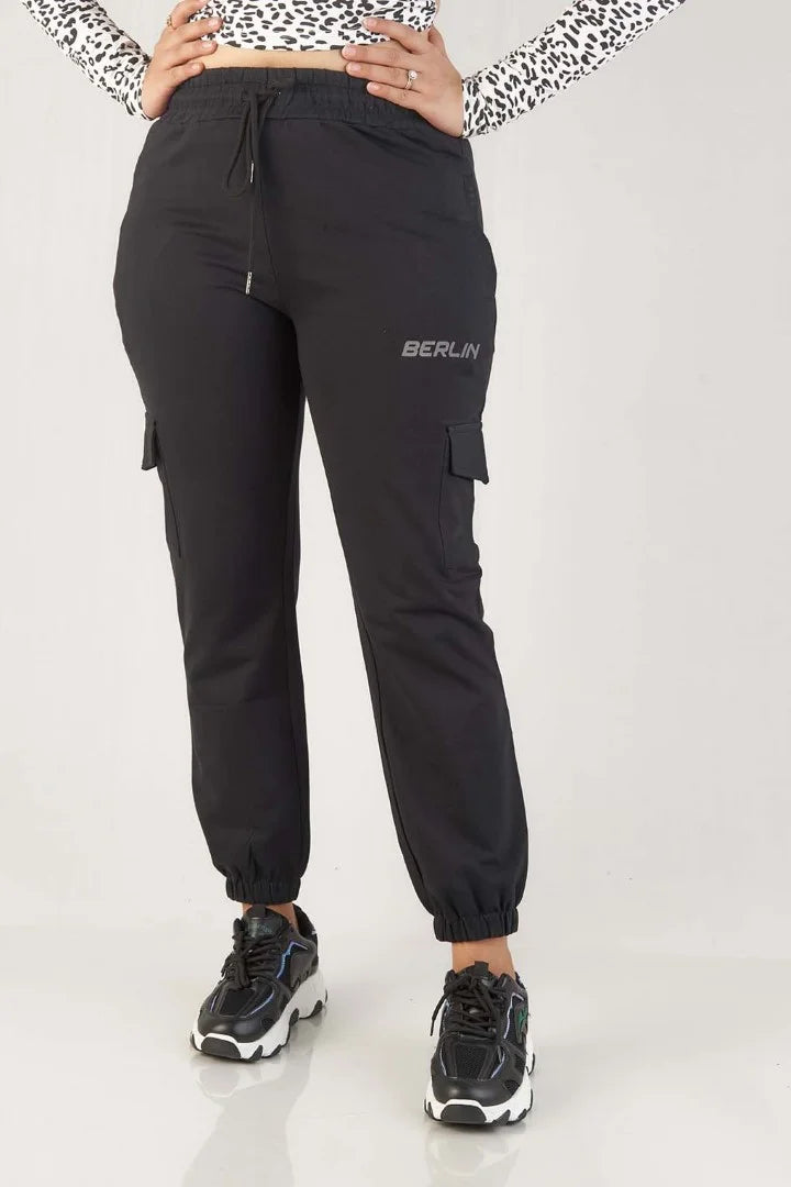 Cargo joggers women online black