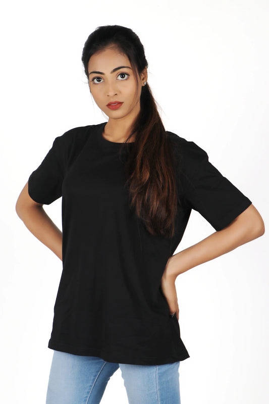  Achieve effortless chic with this black plain tee, a stylish and comfortable choice for everyday wear.