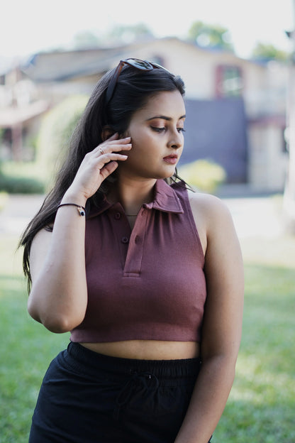  Invest in timeless fashion with these brown t-shirt crop tops, ensuring a versatile and enduring piece for your collection.