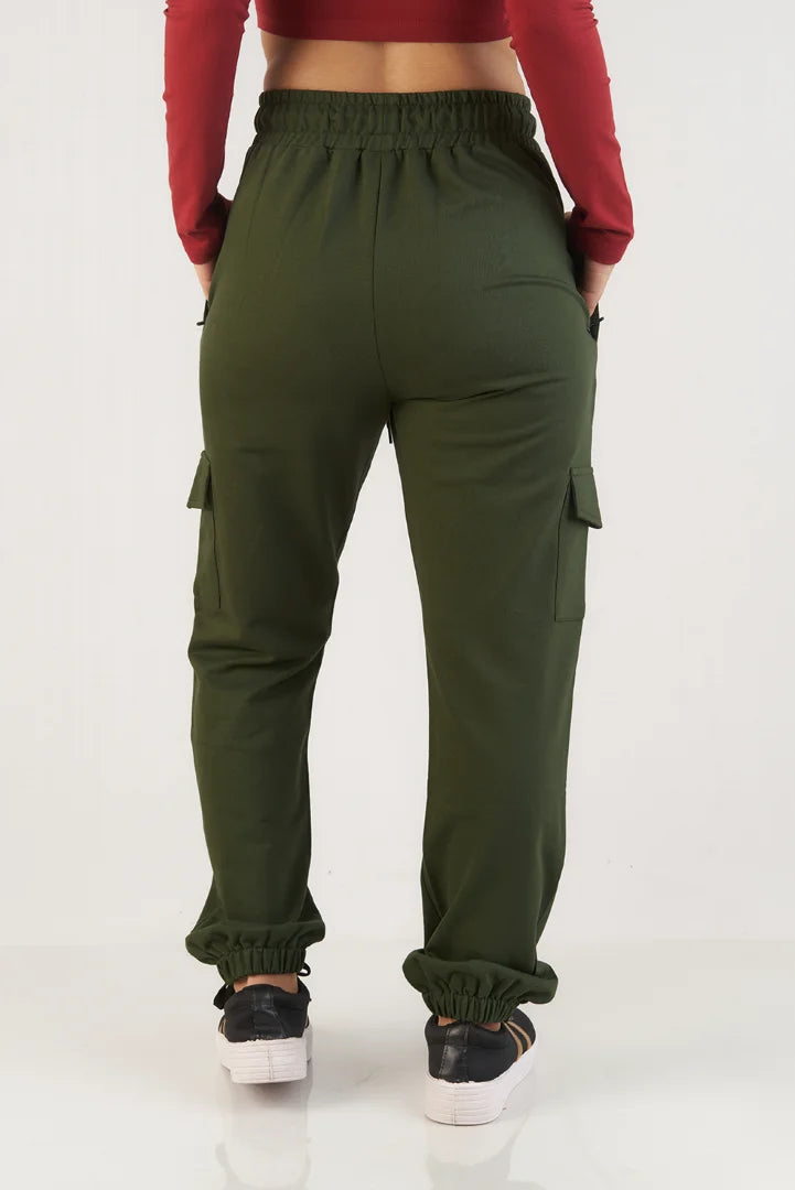  Achieve casual elegance with these olive cargo pants, a versatile and stylish choice for expressing your laid-back sophistication.